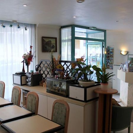 Hotel Aladin Paris Exterior photo