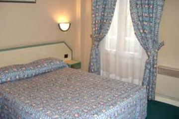 Hotel Aladin Paris Exterior photo