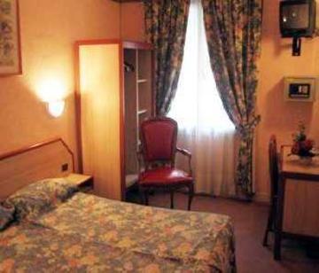 Hotel Aladin Paris Exterior photo